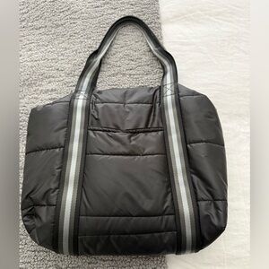 HAUTE SHORE Black bag Quilted